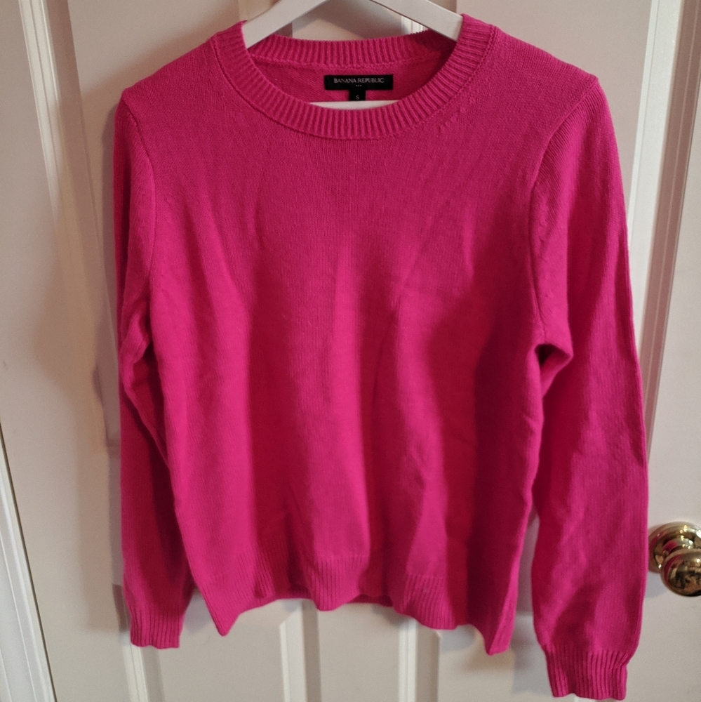 Banana Republic Pink Sweater